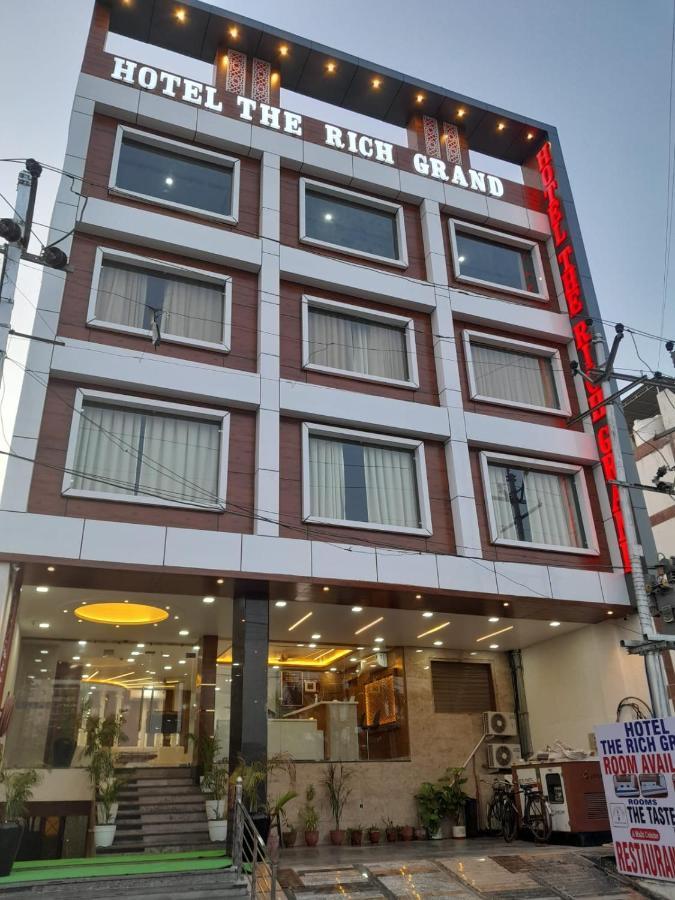 Hotel Taste Of India Агра Экстерьер фото